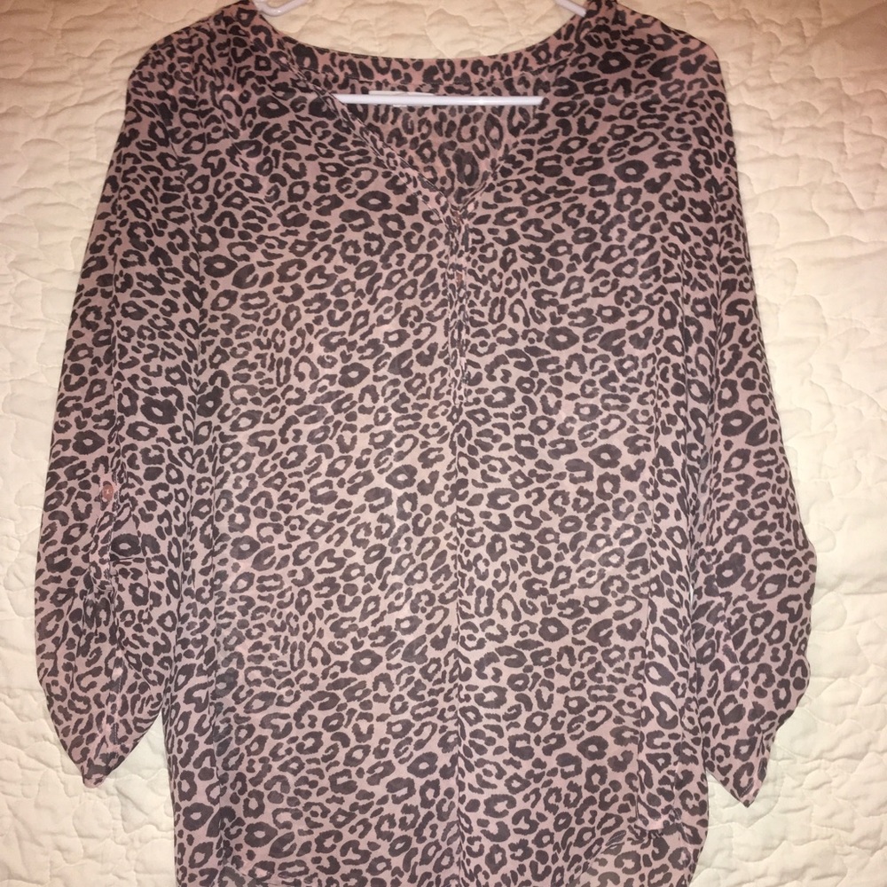 Top - Picture 2 of 2